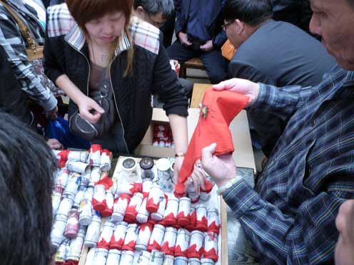 Shanghai cricket dealer