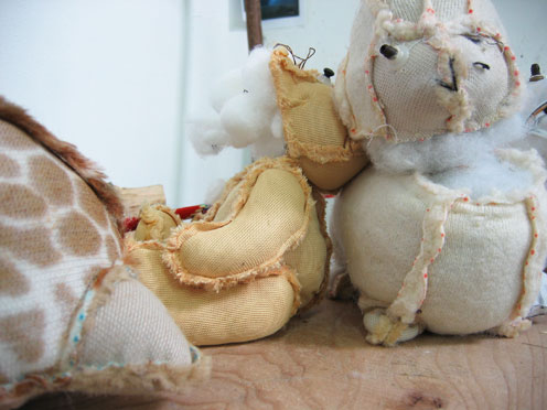 Hinchee-Hung-Soft-toys-dark-work05