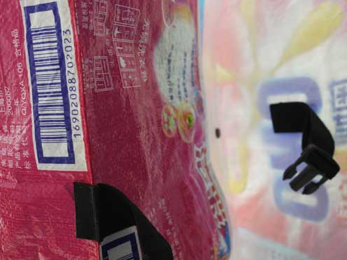 Hinchee Hung Omo satchel